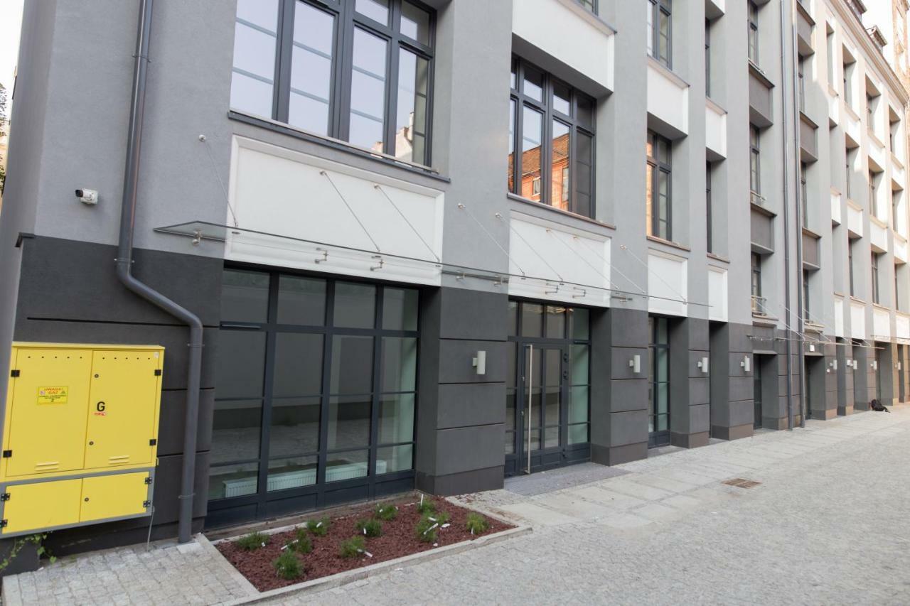 Goldeneye Apartment Center Wroclaw Bagian luar foto
